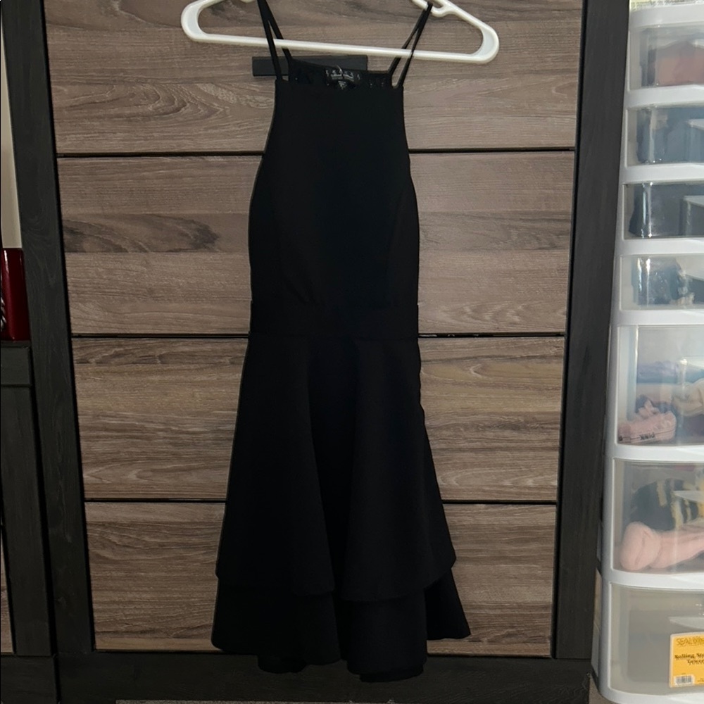 Elegant Black Sleeveless Dress